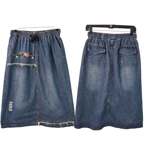 YanRan Blue Distressed Floral Embroidered Embellished Flap Pocket Skirt 28 XL - Picture 1 of 2